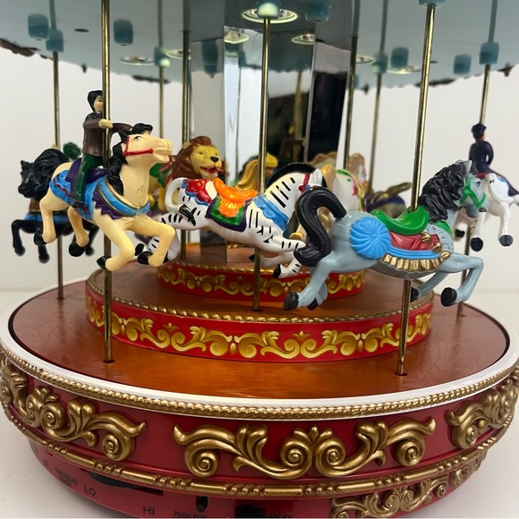 Mr. Christmas Triple Decker Carousel Music Box - Picture 10 of 16
